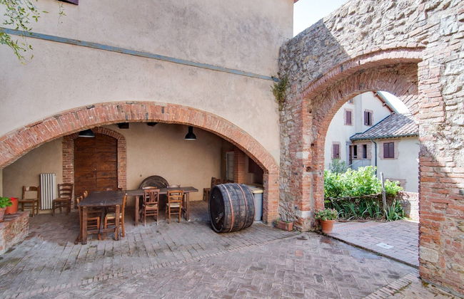Farmhouse in Tuscany Near Petriolo Spa - Foto 15