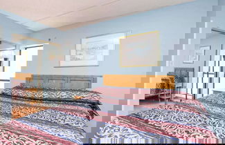 Photo 3 - Atrium #102