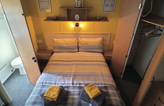 2-bed Caravan at Billing Aquadrome Northampton - Foto 3