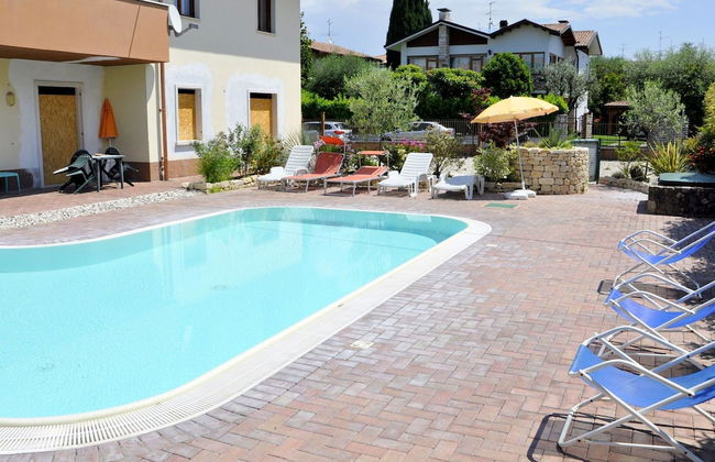 Spacious Apartment With Garden - Foto 17