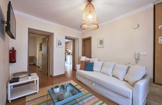Photo 1 - Spacious and Renovated Apartment With Amazing Patio, By TimeCooler