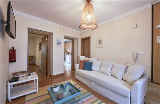 Foto 1 - Spacious and Renovated Apartment With Amazing Patio, By TimeCooler