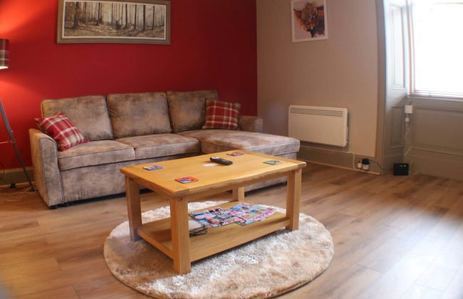 Pitlochry Stay-sleeps 3-central & Connected - Foto 1