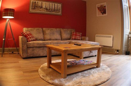Photo 7 - Immaculate 1 Bed Apartment in Pitlochry, Scotland
