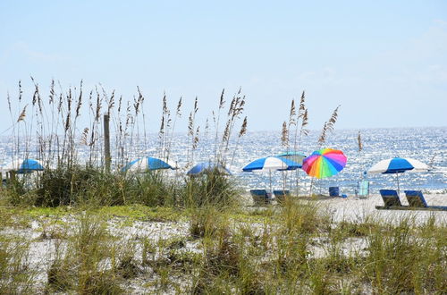 Photo 36 - Island Sunrise Condos by Hosteeva