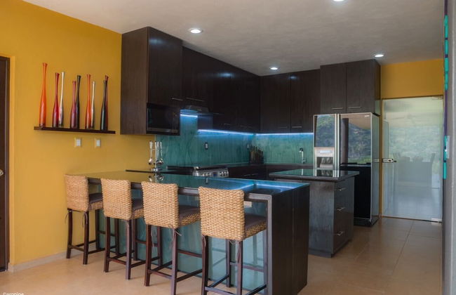 Casa Ave del Risco (Villa con río y cascada al interior) - Photo 11