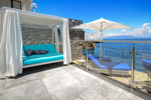 Foto 68 - Beachfront Villa Sorrento & private sea access