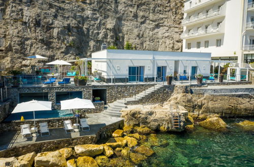 Photo 36 - Beachfront Villa Sorrento