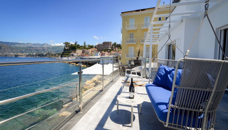 Foto 1 - Beachfront Villa Sorrento & private sea access