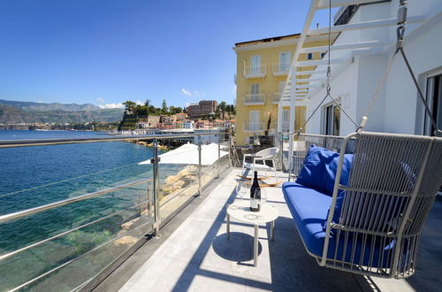 Photo 1 - Beachfront Villa Sorrento & private sea access