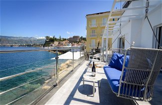 Foto 1 - Beachfront Villa Sorrento & private sea access