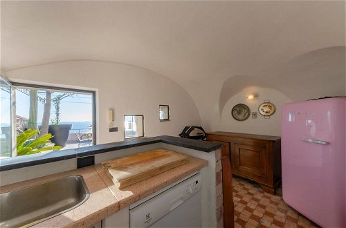 Photo 10 - Altido Astonishing Sea View Apartment in Verezzi