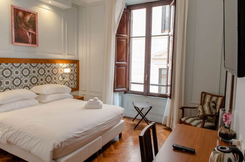 Photo 9 - Navona Central Suites