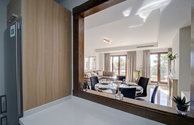 A Beautiful Modern Two Bedroom Villa - Photo 10