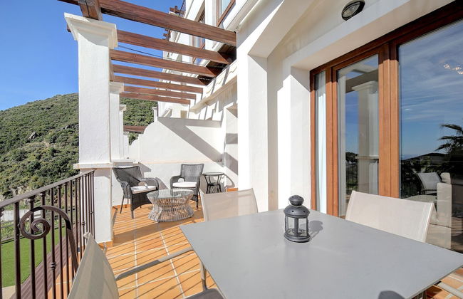 A Beautiful Modern Two Bedroom Villa - Photo 17