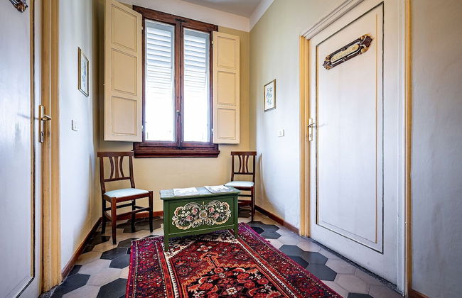 Bellevue House - Photo 1