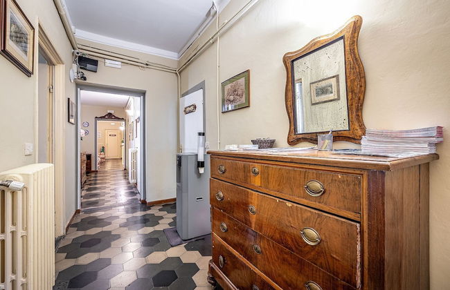 Bellevue House - Photo 4