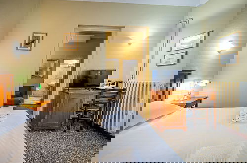 Photo 38 - Bellevue House