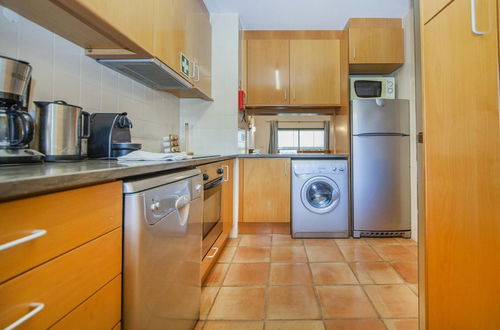 Photo 18 - B39 - Marinapark 2 Bed Flat