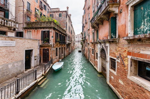 Photo 1 - Venice Castello Elegant Apartment