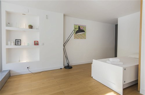 Photo 3 - Marques de Pombal Trendy Apartment