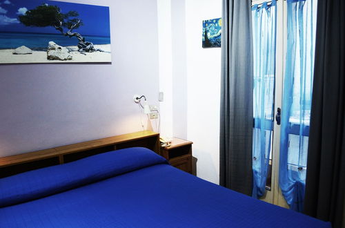 Photo 4 - Althea Rooms