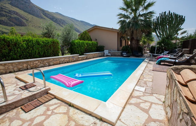 Villa in Sicily With Pool Near Sandy Beach - Foto 1