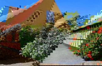 Foto 1 - 10 Person Holiday Home in Svaneke