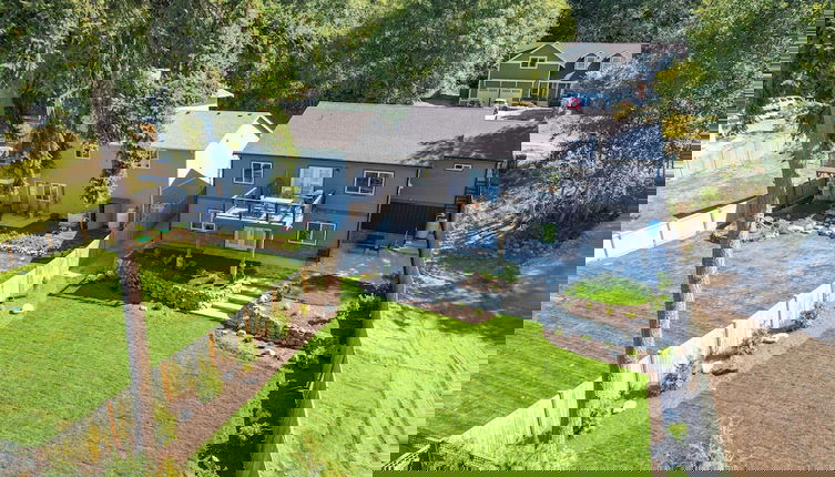 Photo 1 - Twin Oaks Retreat by Avantstay Mins to Freeland