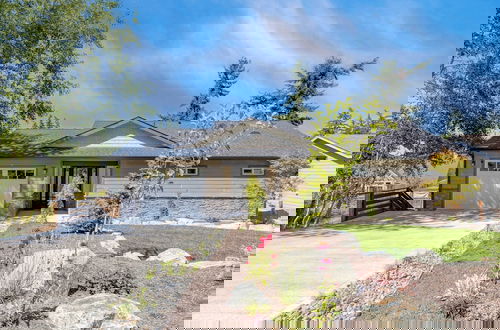 Photo 4 - Twin Oaks Retreat by Avantstay Mins to Freeland