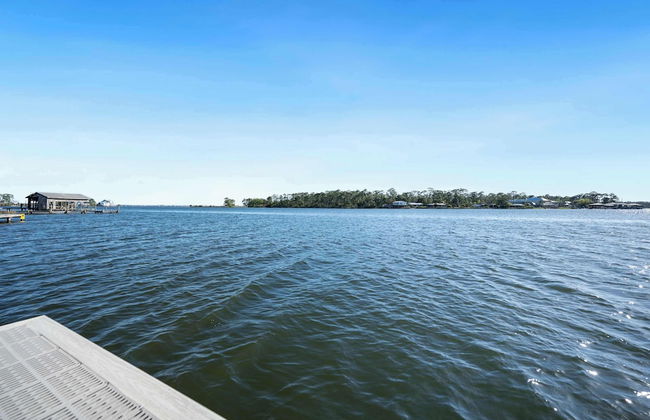 Secluded Waterfront Retreat for 23 Dock, Pets OK - Foto 28