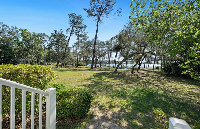 Secluded Waterfront Retreat for 23 Dock, Pets OK - Foto 54
