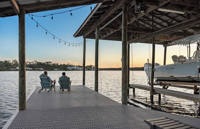 Secluded Waterfront Retreat for 23 Dock, Pets OK - Foto 37