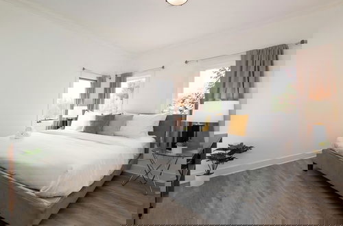 Foto 1 - Amazing House Near DTLA