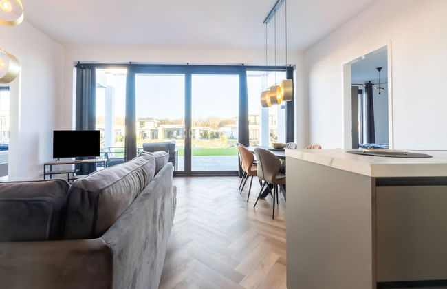 Cozy Villa With Lakeside Views - Foto 18
