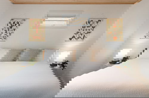 Foto 4 - Grey Oak by Avantstay Coastal Charm, Near Beach & Golf