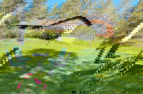 Foto 1 - 5 Person Holiday Home in Gunnebo