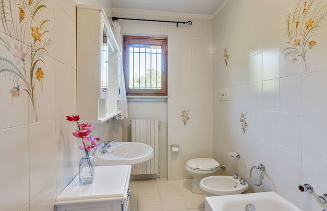 Villa in Torri del Benaco With Private Pool - Foto 16