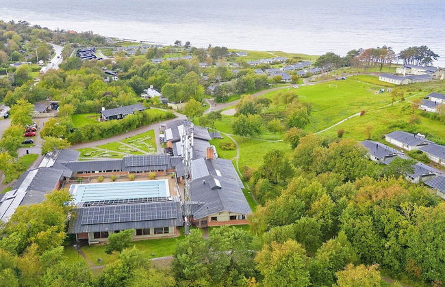 6 Person Holiday Home on a Holiday Park in Gilleleje - Foto 65
