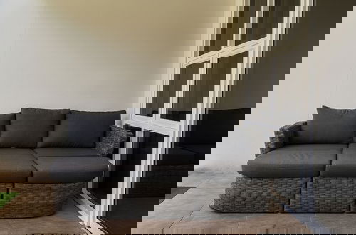 Photo 11 - Cozy Portmore Apartment With 2 Bedrooms