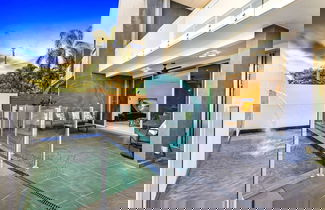 Foto 1 - Luxurious Cozy Retreat Pool Office Parking