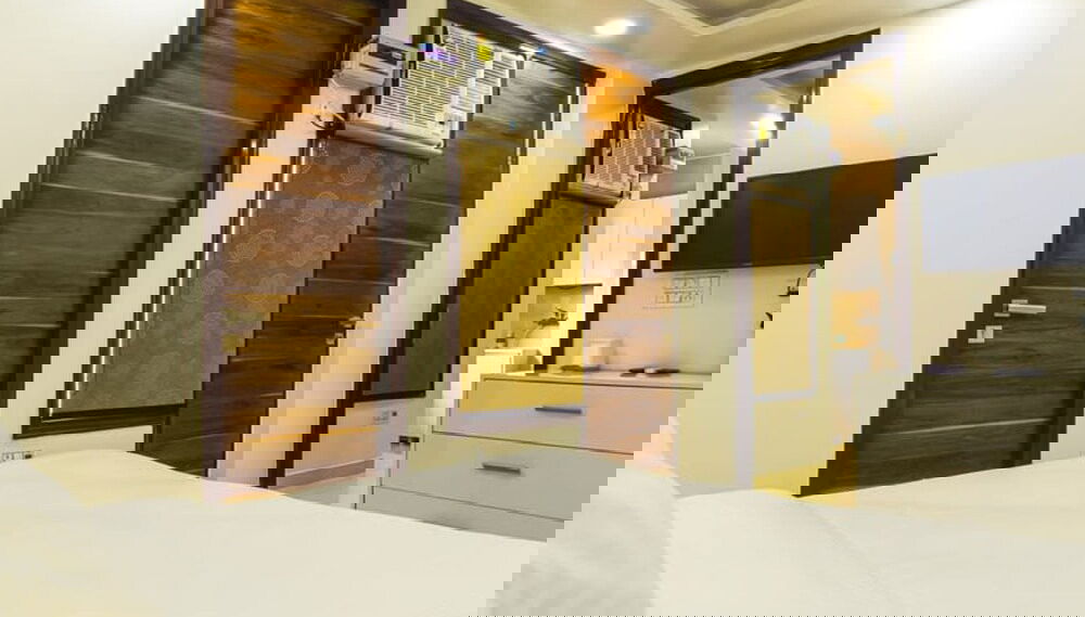 Primary image