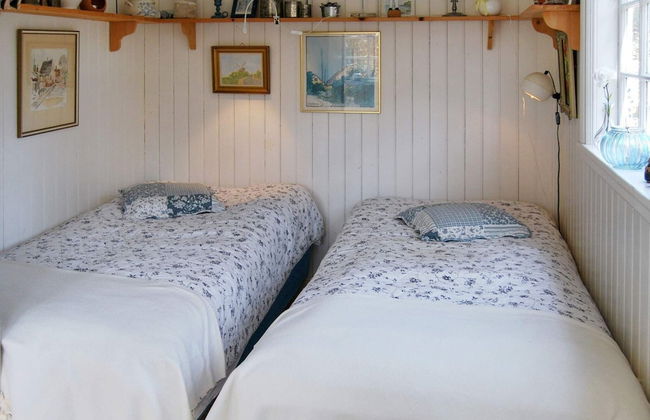 6 Person Holiday Home in Hollviken - Foto 3