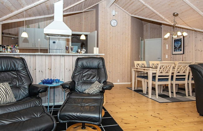 8 Person Holiday Home in Ansager - Foto 10