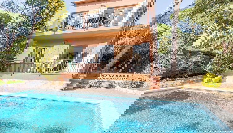 Foto 1 - Simply Furnished Apartment With Shared Pool in Llafranc