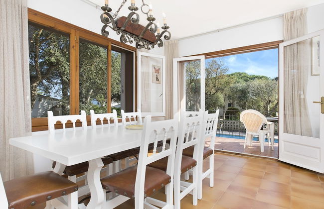 Simply Furnished Apartment With Shared Pool in Llafranc - Foto 16