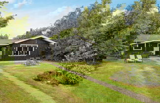 Foto 1 - 7 Person Holiday Home in Vaeggerlose