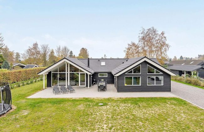 Luxury Retreat With Pool - By Traum Ferienwohnungen - Photo 1