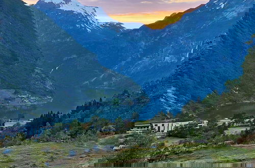Foto 31 - 9 Person Holiday Home in Geiranger-by Traum
