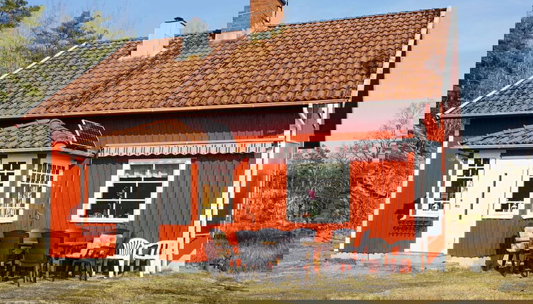 Photo 1 - 6 Person Holiday Home in Stromstad
